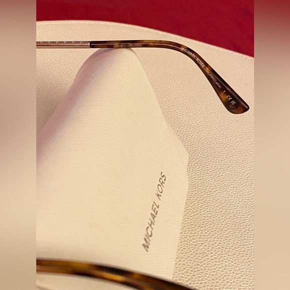 NEW Women’s Michael Kors MK4096U Ladue Eyeglass Frames w/ Case | Dark Tortoise - Picture 5 of 8